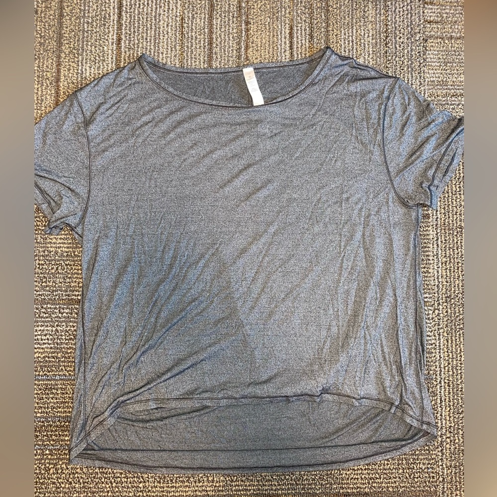 Lululemon t shirt